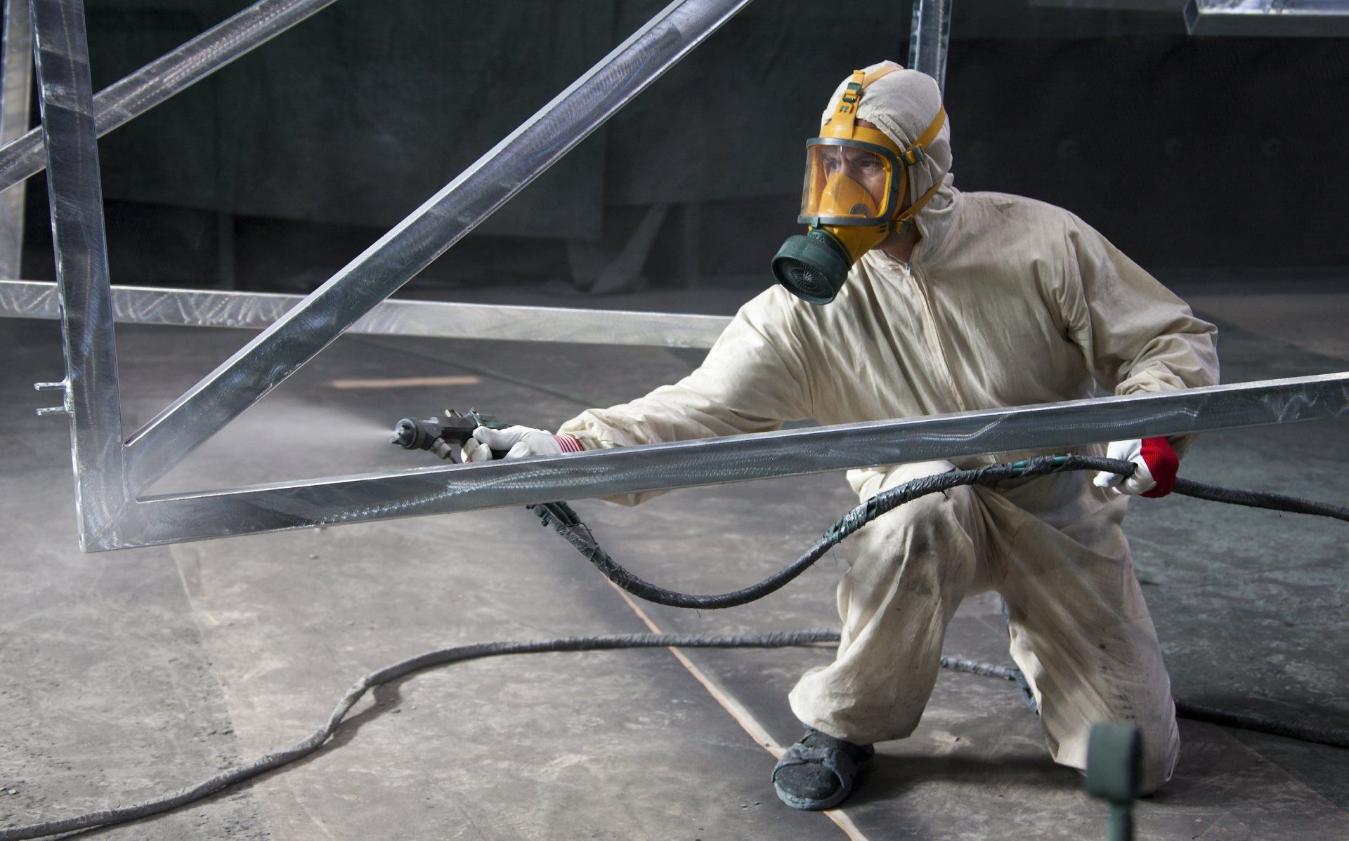 maintenance of a metal structure