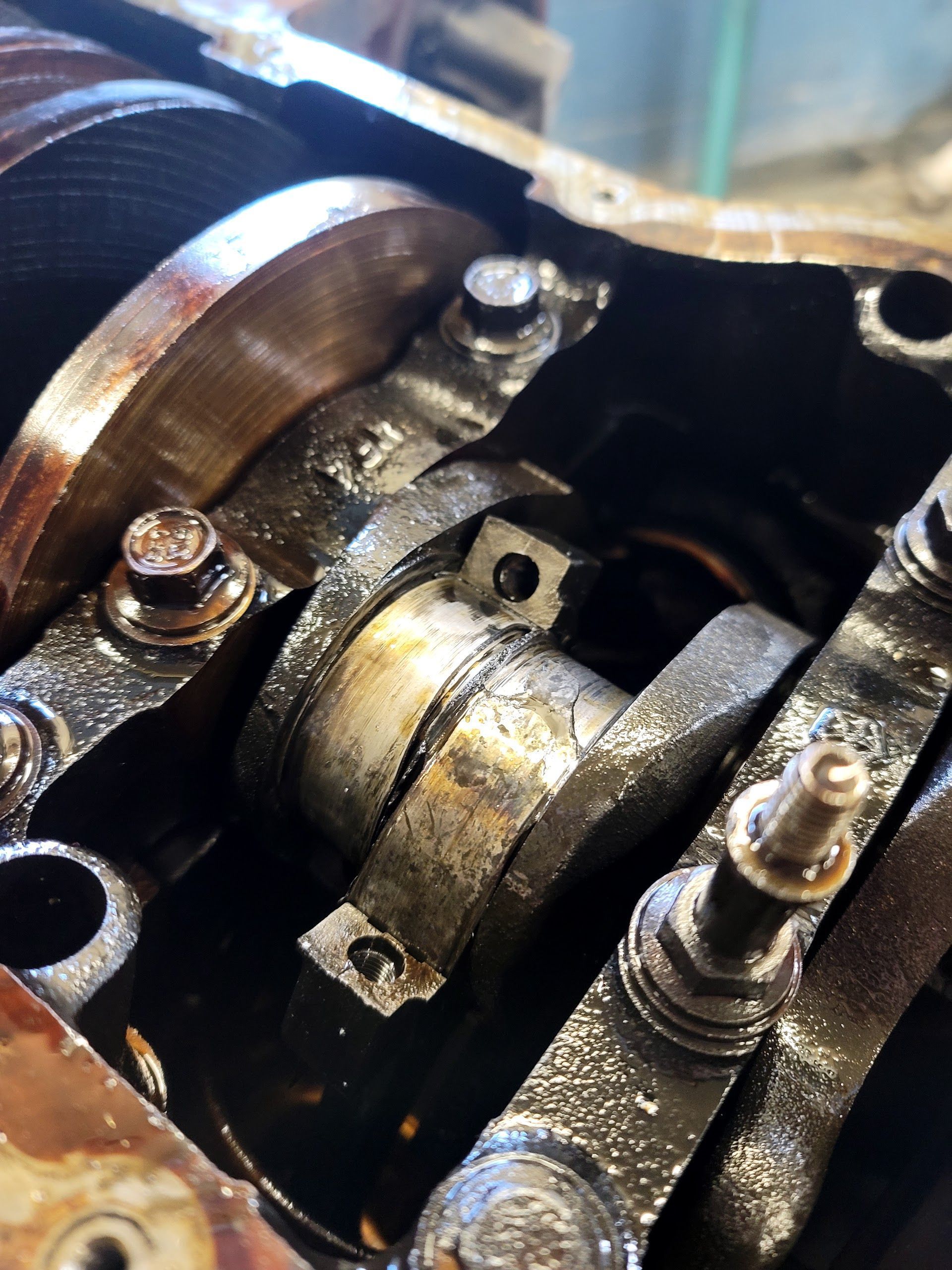 Crank Shaft on Table | Ellis Motorworks