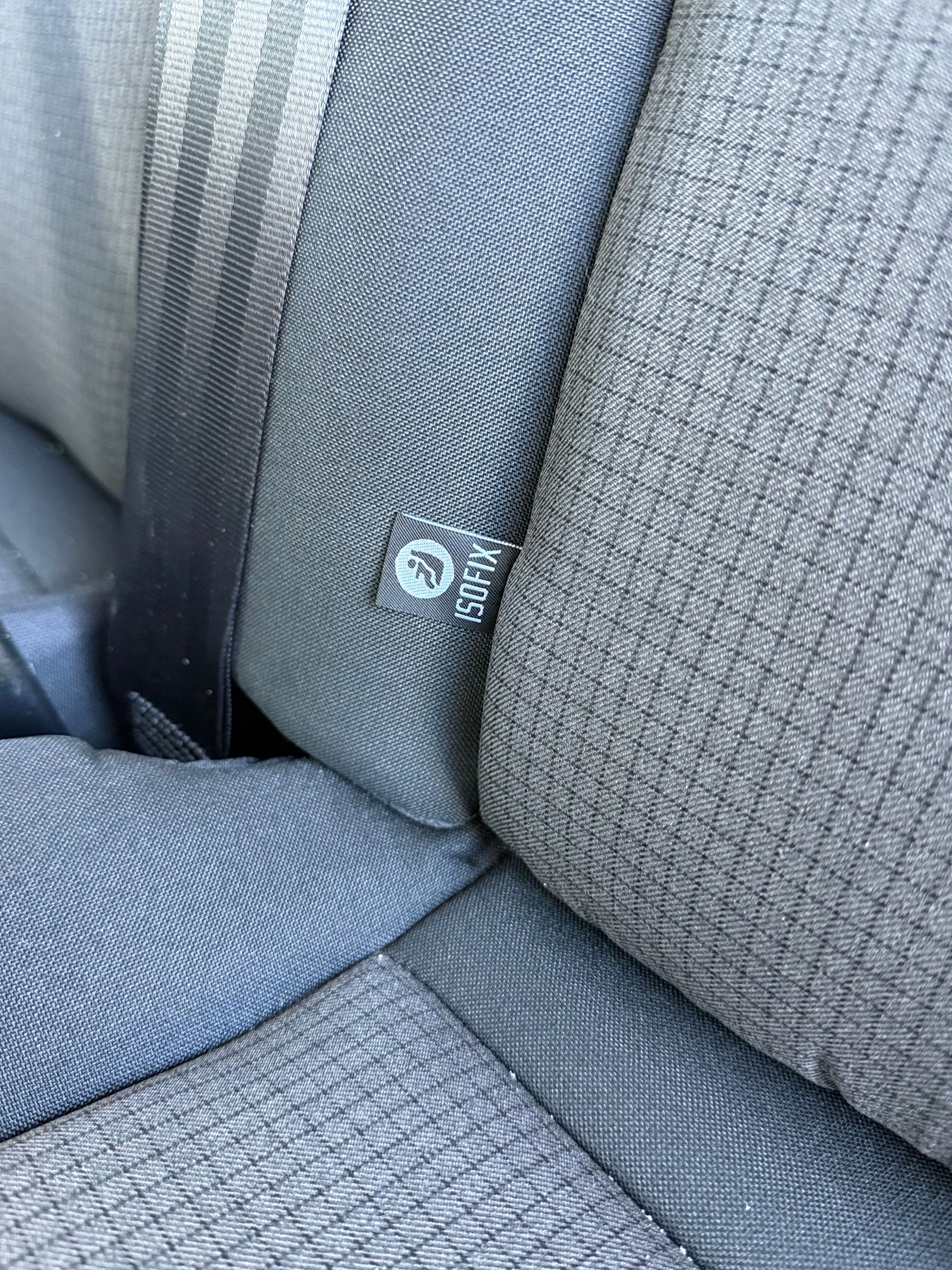 minibus hire with 14 and 15 seats perfect for holidays, wedding, transporting staff, hen do, stag do, events, minibus rental you can drive yourself, UK and European travel, ford transit