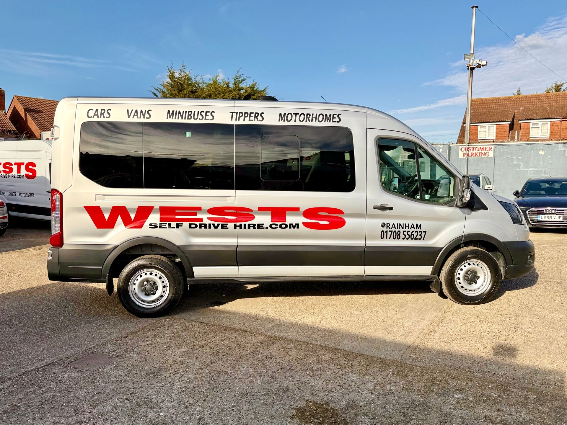 minibus hire with 14 and 15 seats perfect for holidays, wedding, transporting staff, hen do, stag do, events, minibus rental you can drive yourself, UK and European travel