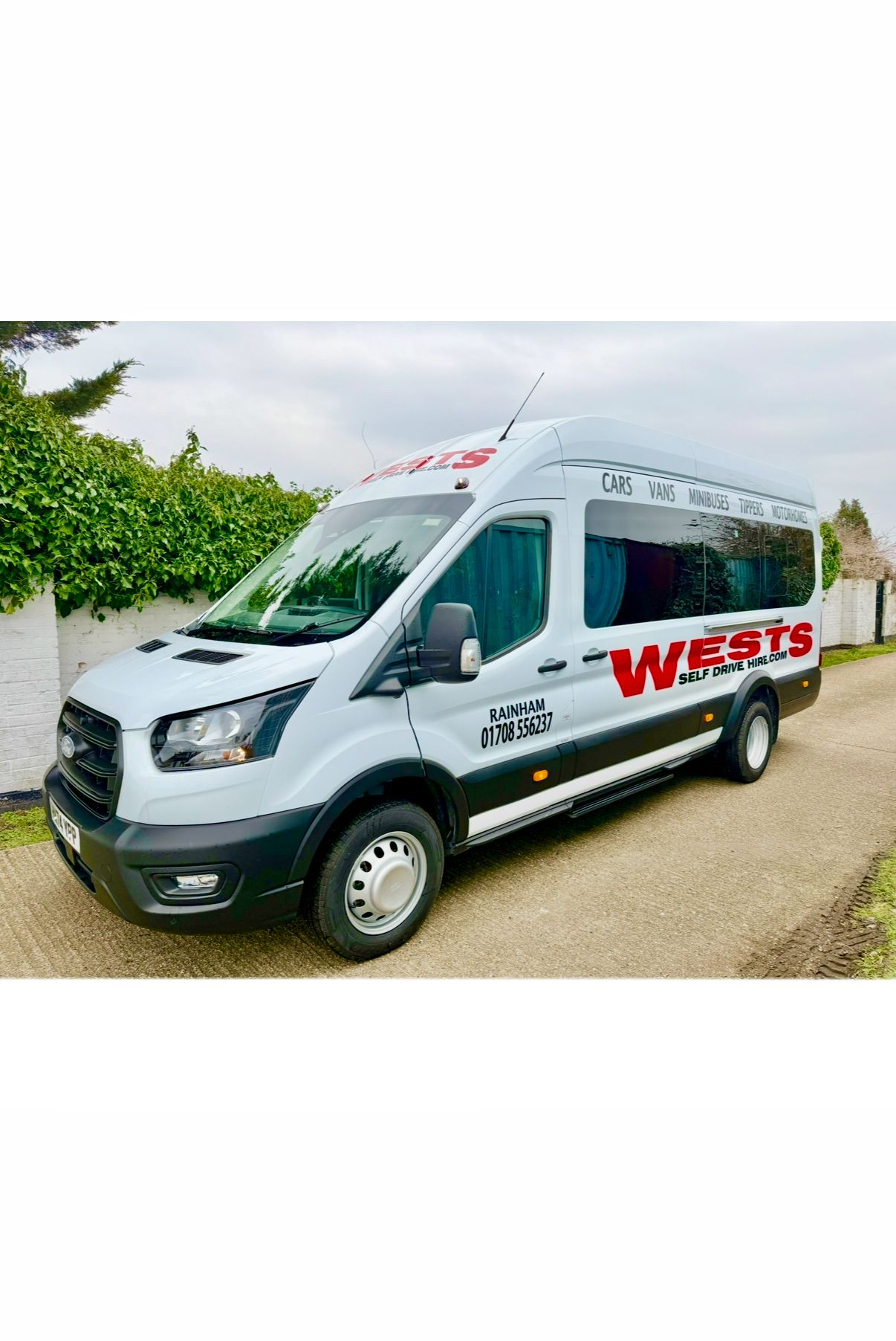 minibus hire, self drive minibus hire, 15, 16, 17 seats, rent a minibus to drive myself