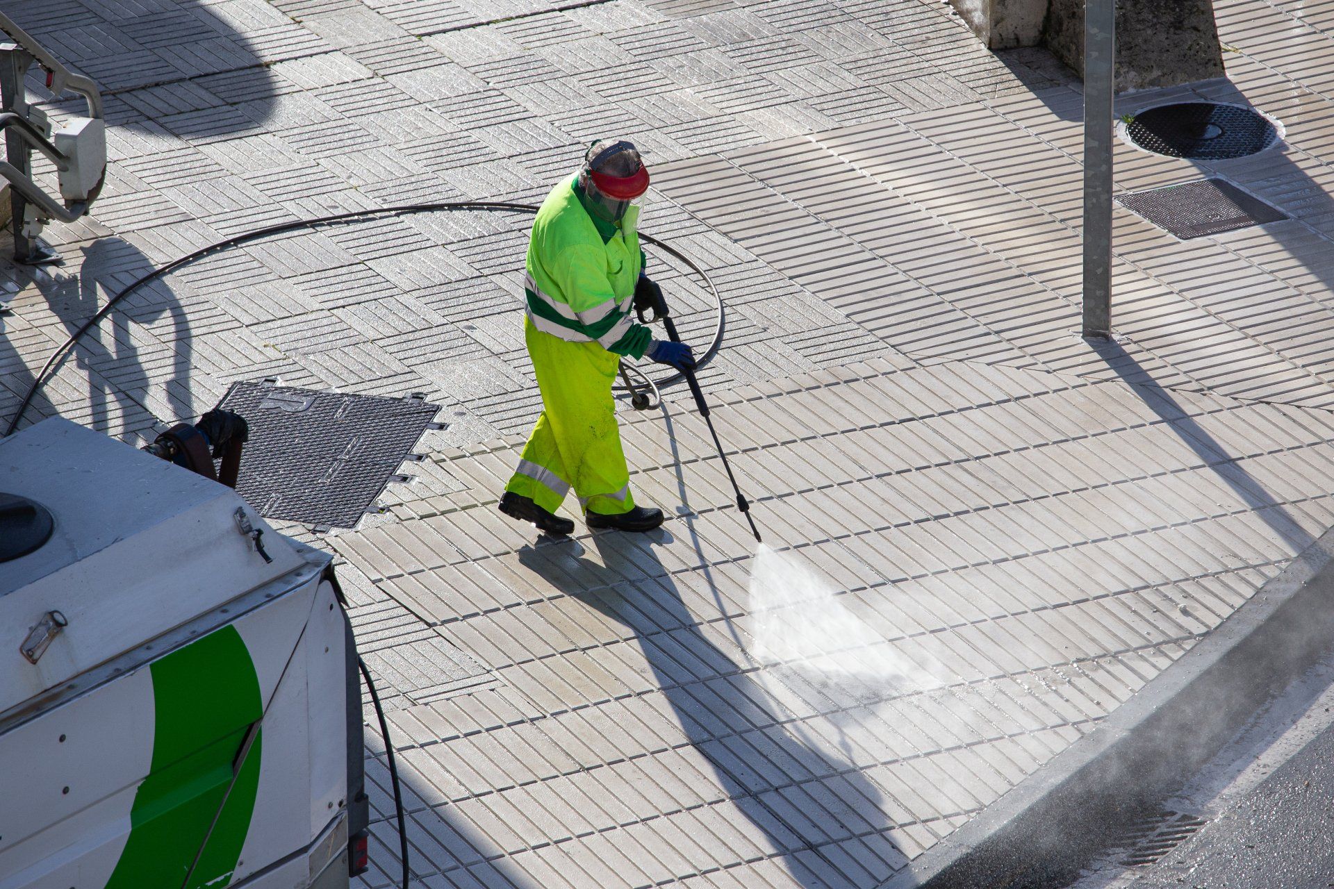 commercial concrete cleaning services