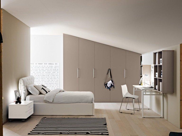 Camere matrimoniali classiche e moderne