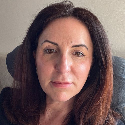 Photo headshot of Catherine Perry