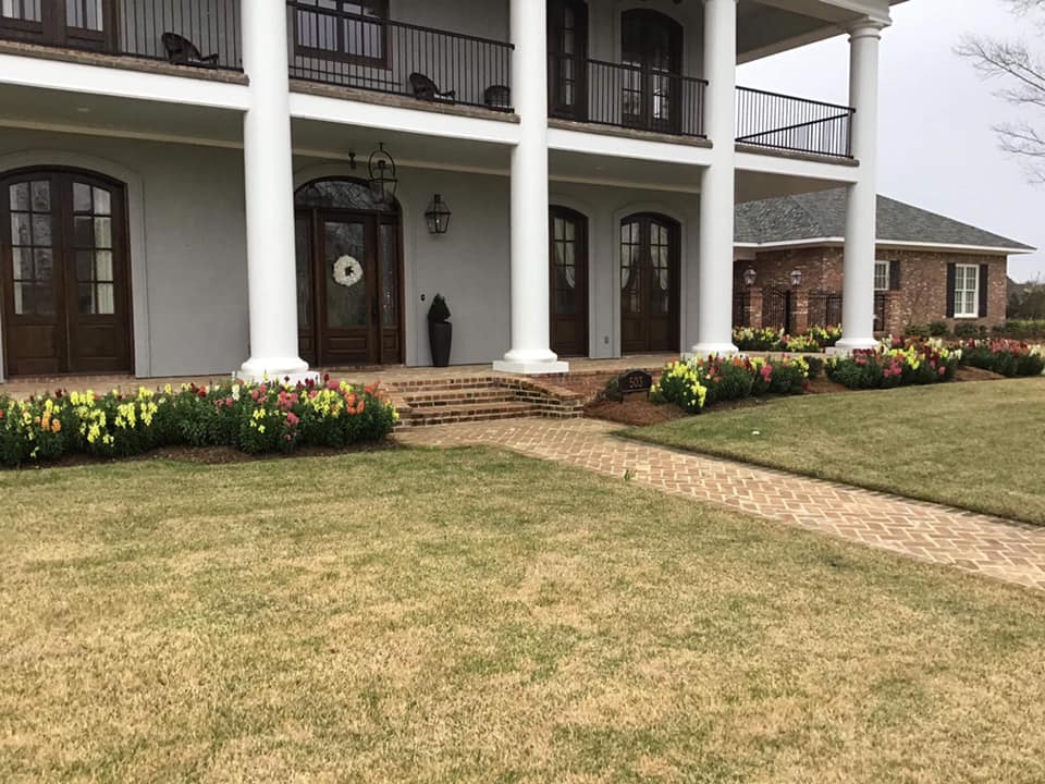 Gallery E Woolf Landscape Alexandria & Pineville, LA