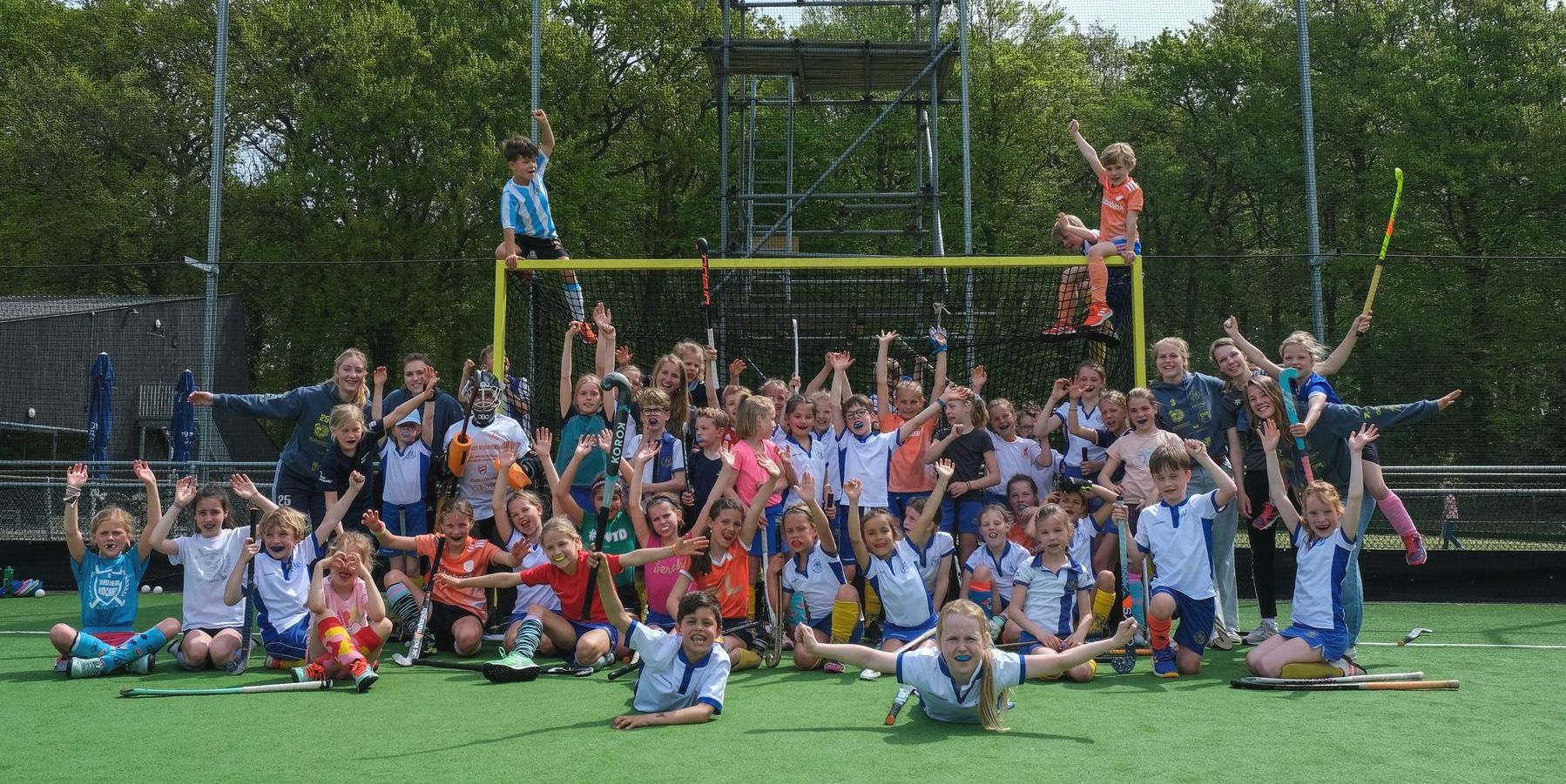 Clinic van Dames 1 voor de jongste jeugd