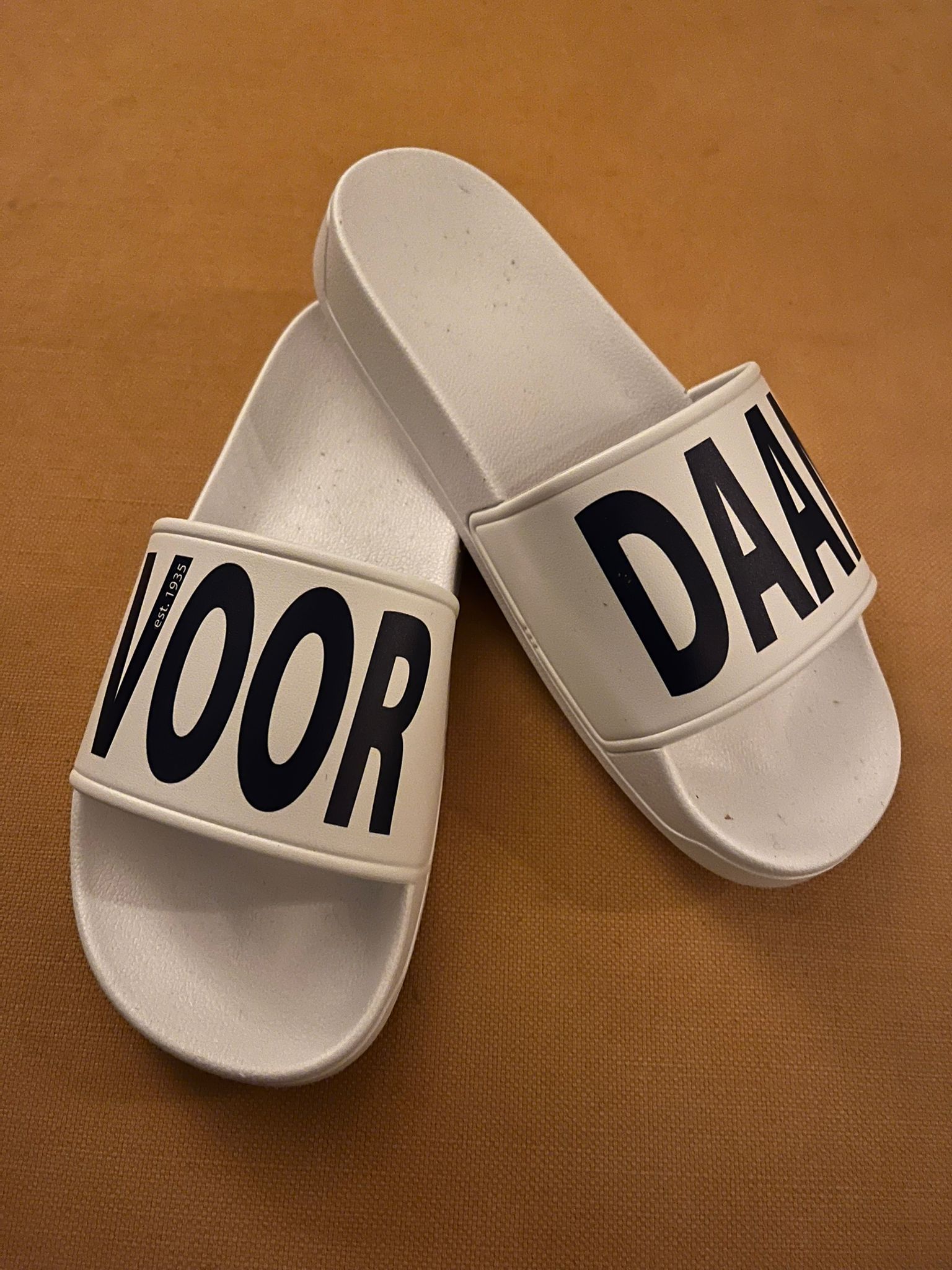 Voor Daan Slippers