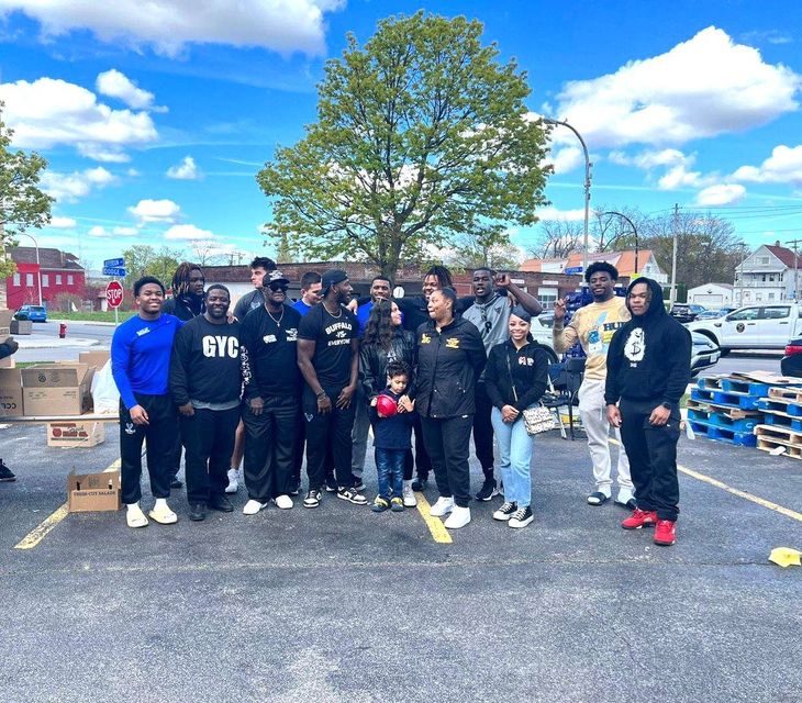 Image of volunteers working in Buffalo with Agents for Advocacy