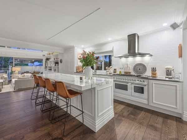 Kitchen Bar — Maroochydore, QLD — Troy Ware Constructions
