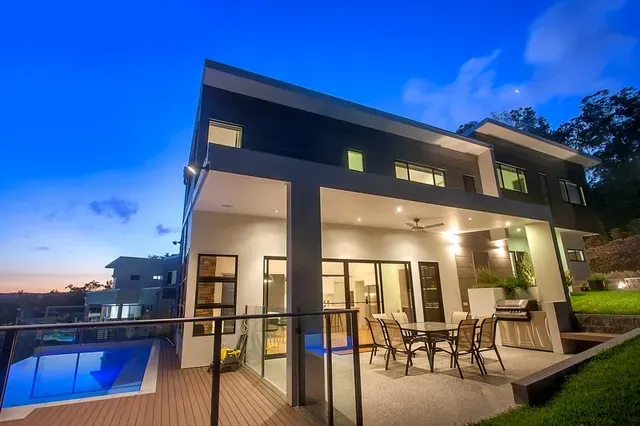 Backyard — Maroochydore, QLD — Troy Ware Constructions