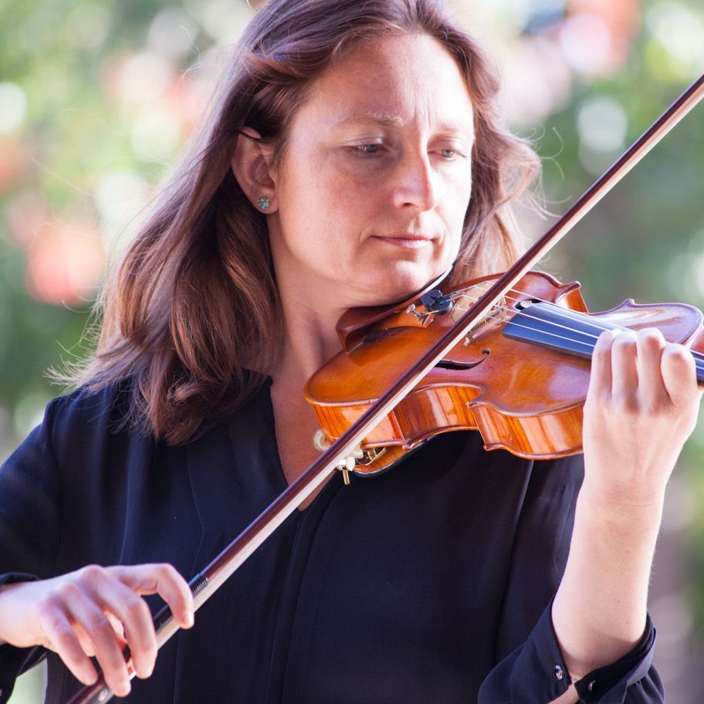 Emanuela Nikiforova, Violin Instructor