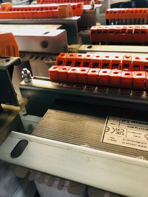 COSTRUZIONE TRASFORMATORI ELETTRICI