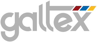 Logo Galtex con testo grigio e una barra orizzontale colorata di rosso, blu e giallo.