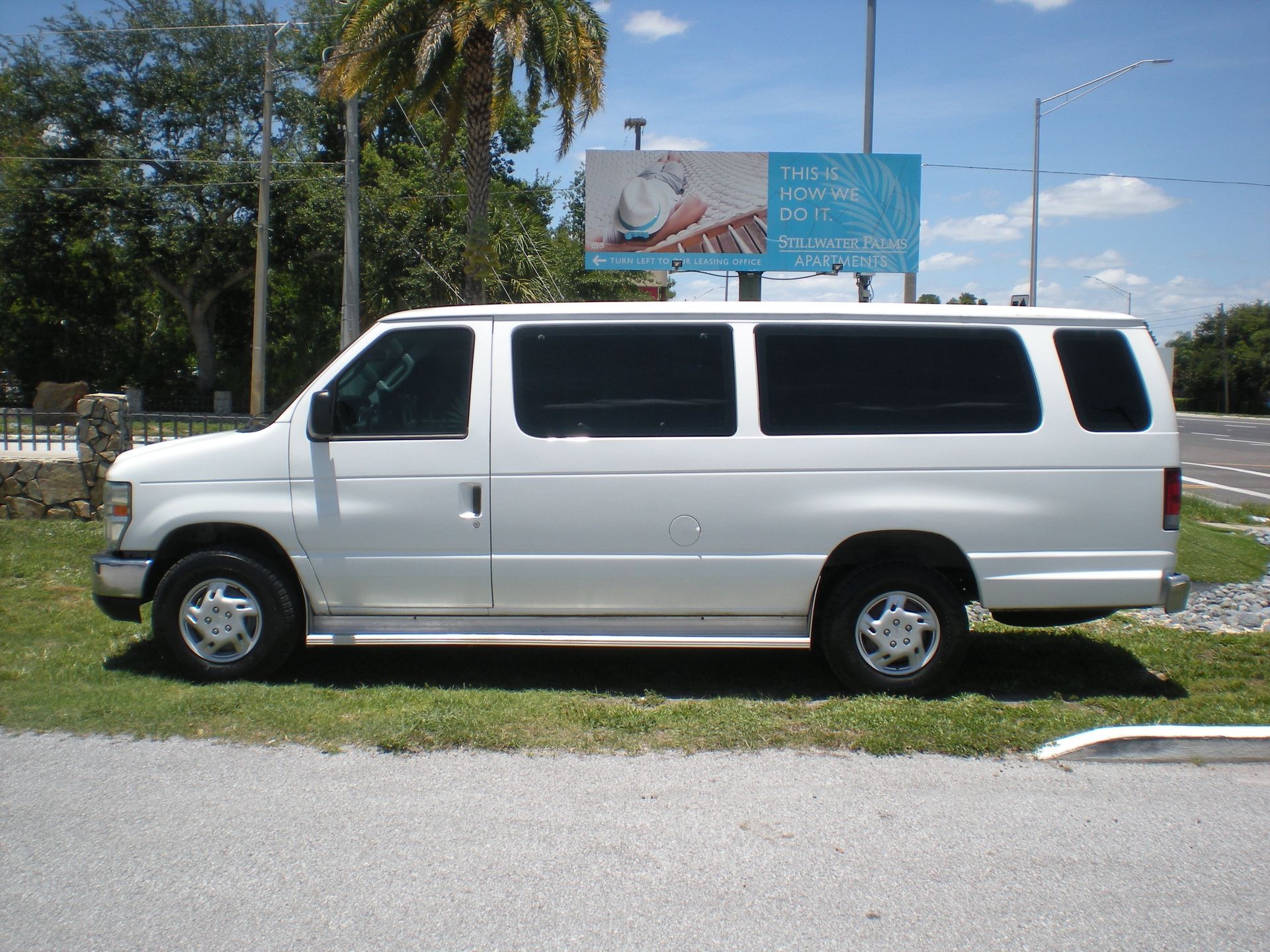 2011 Ford E350 Passenger Van