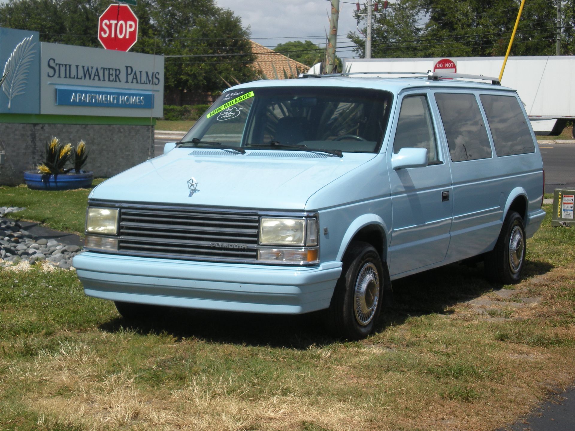 1989 Plymouth Voyager