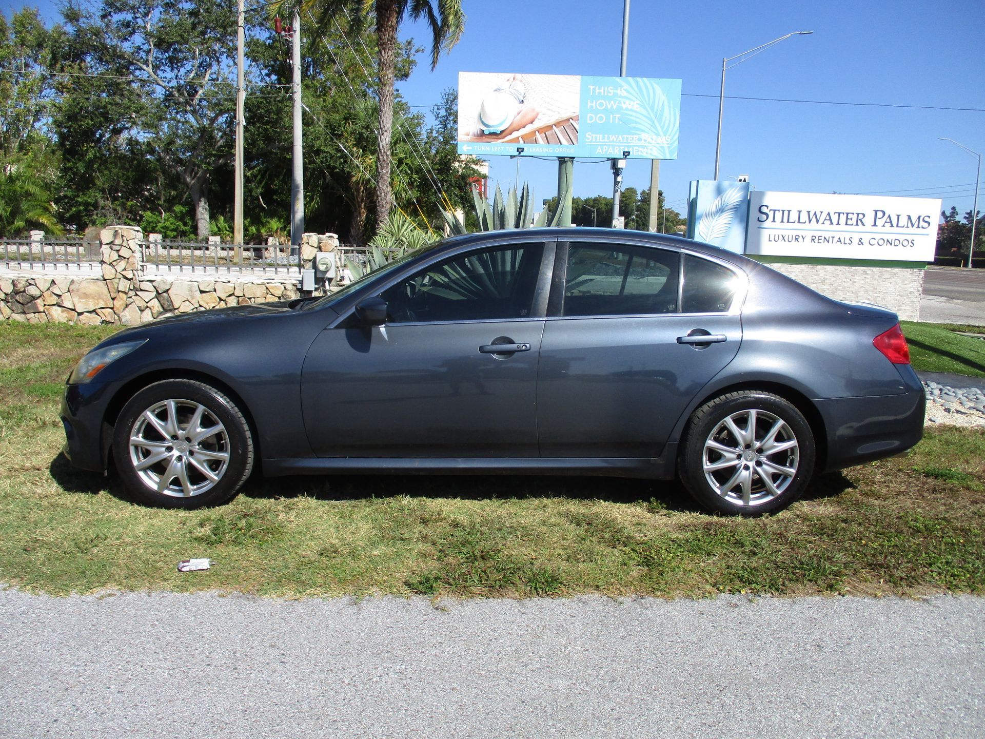 2013 Infiniti G37X S