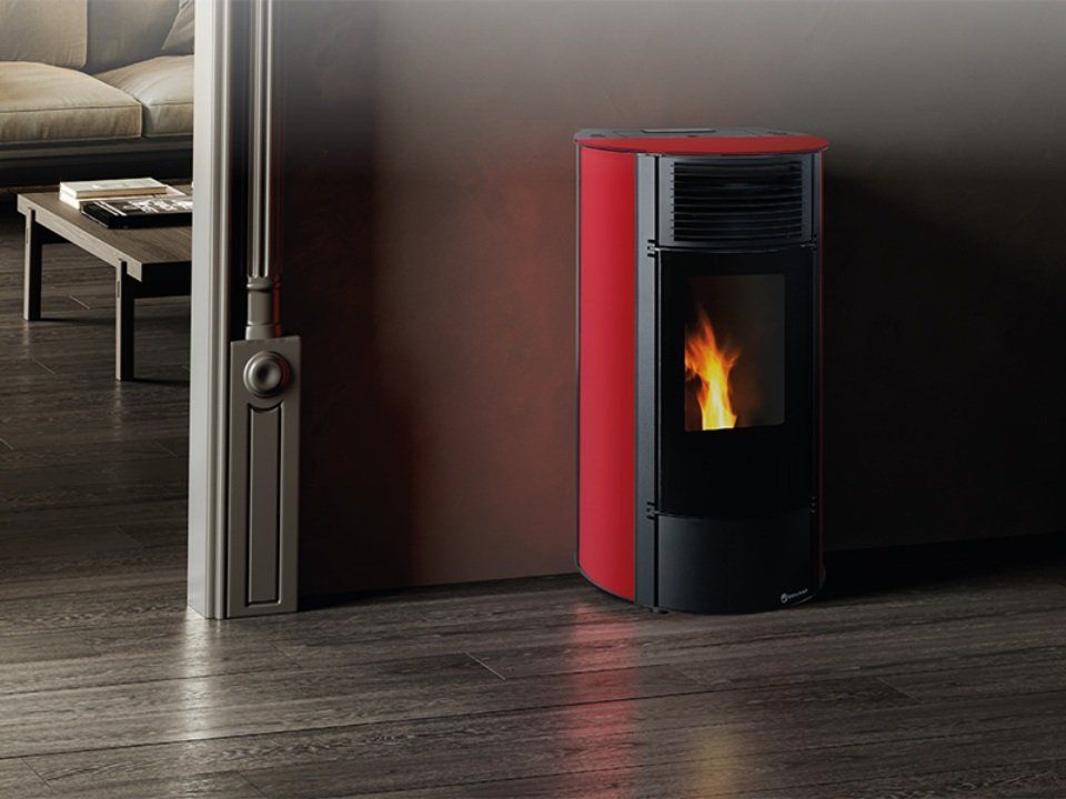stufa a pellet rossa