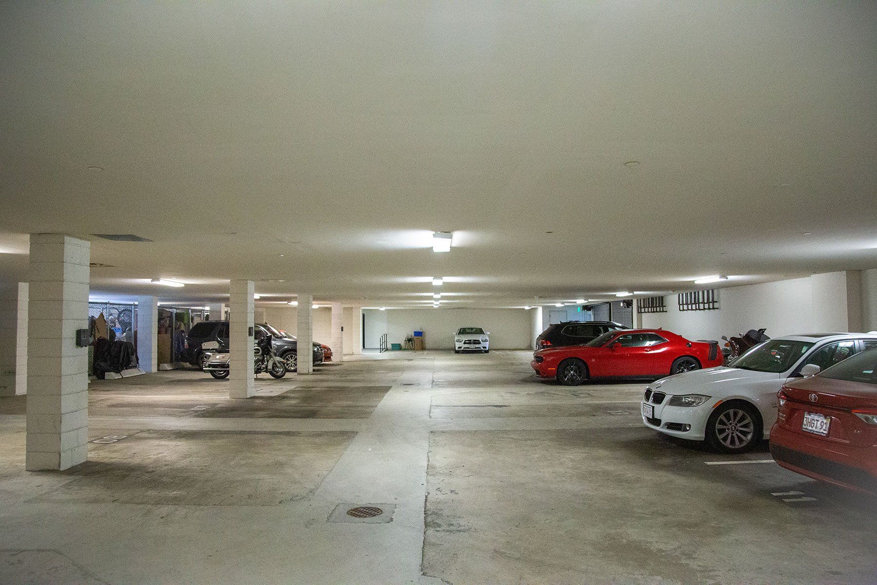 StarMill Lofts Underground parking lot
