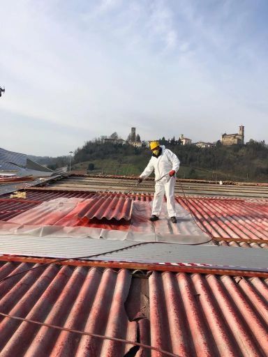 intervento di smaltimento dell'amianto ad Asti