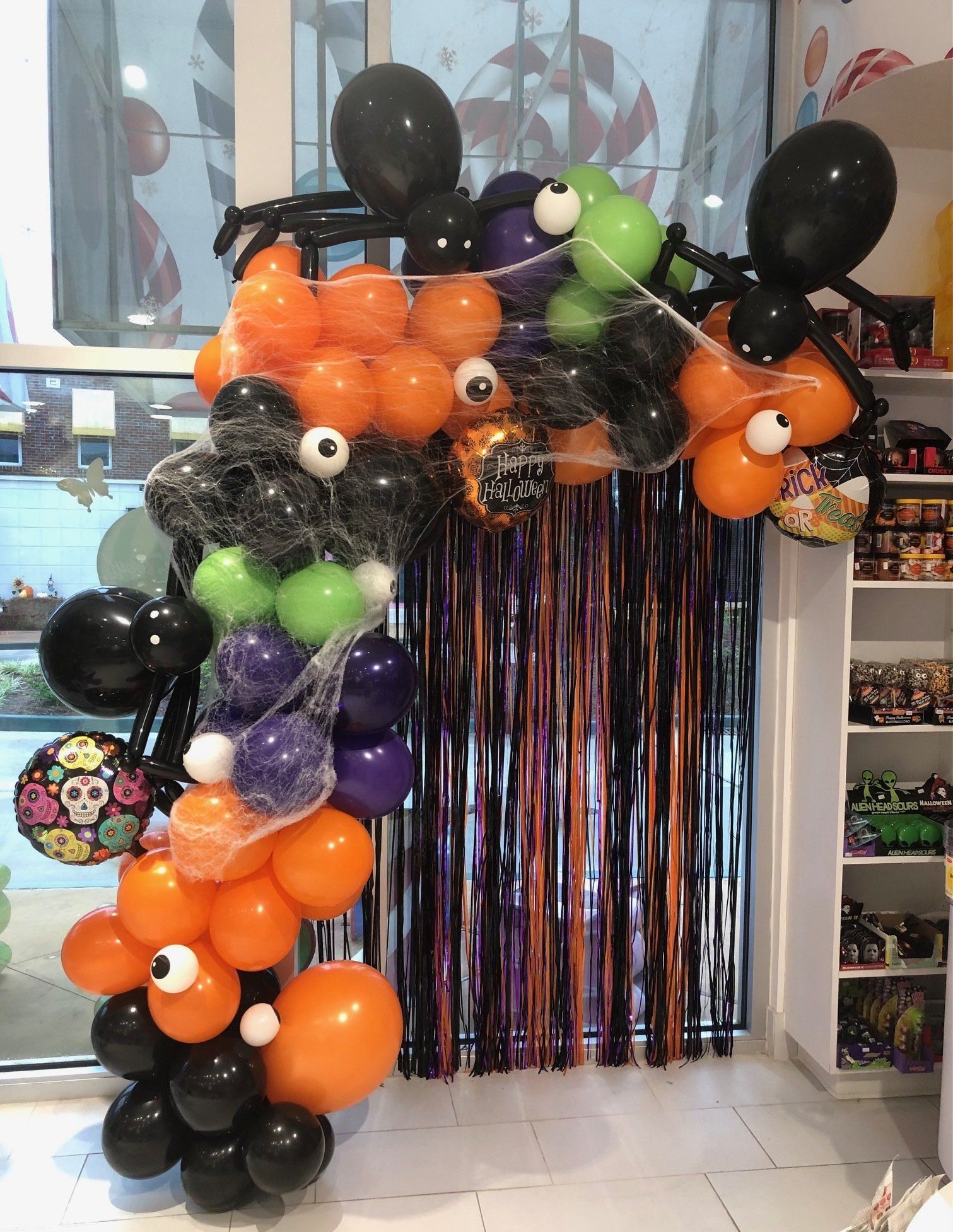 halloween balloon photo booth