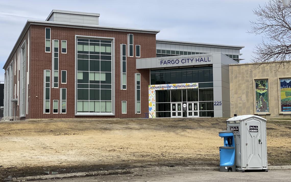 Fargo-ND-city-hall