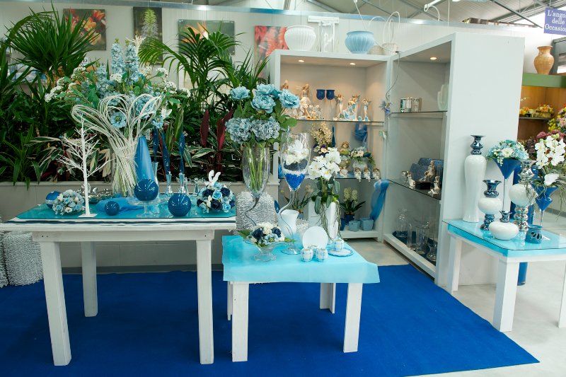 Bouquet sui toni del bianco e dell'azzurro