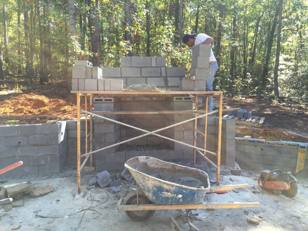 Outdoor fireplace contractor Auburn, AL Montgomery and Lake Martin