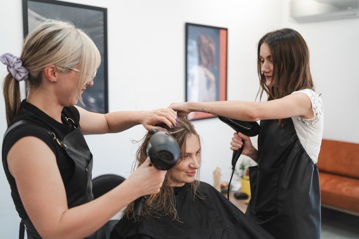 Salon Payroll Made Simple: How to Handle Stylists, Booth Renters, Commissions, and Tips