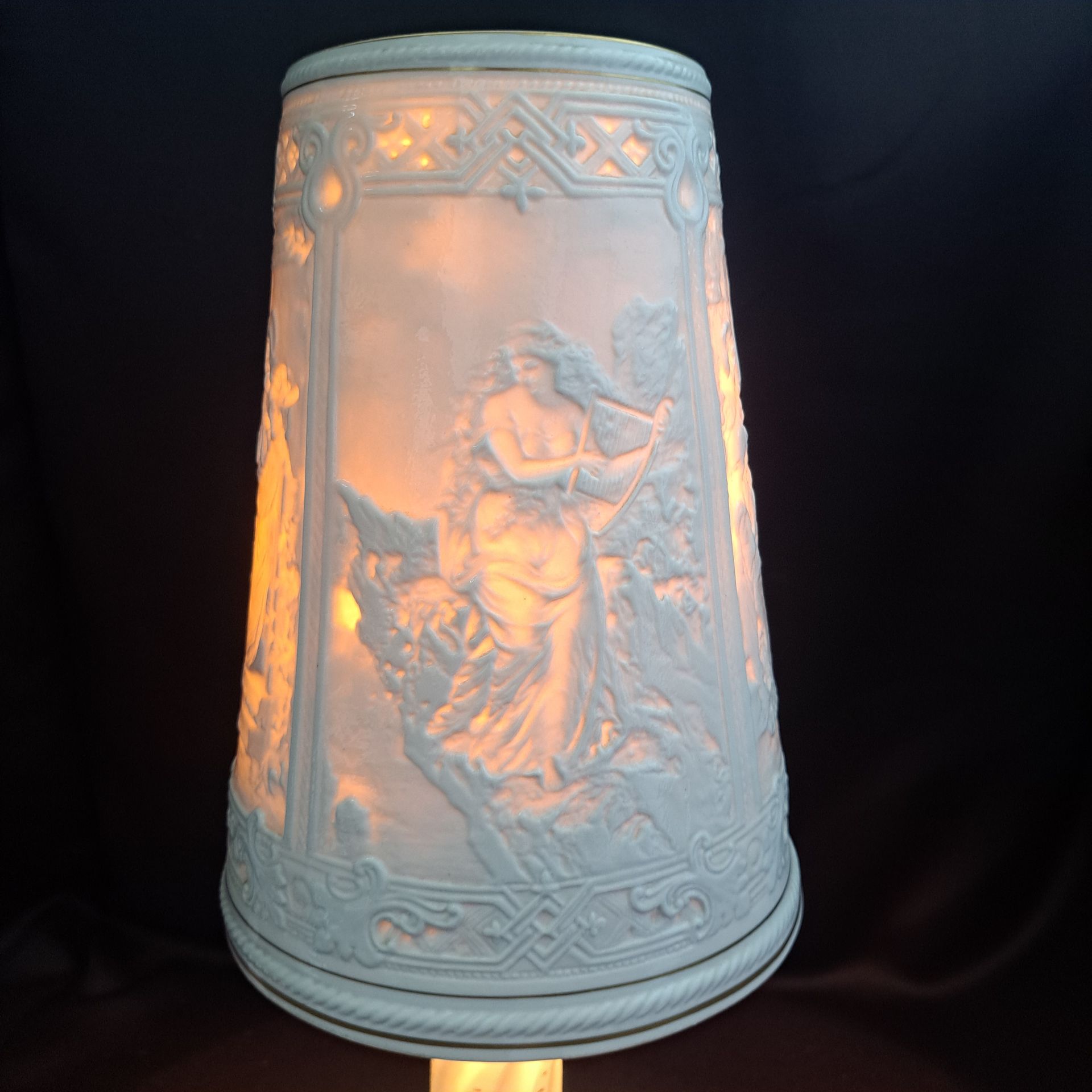 porseleinen tafellamp