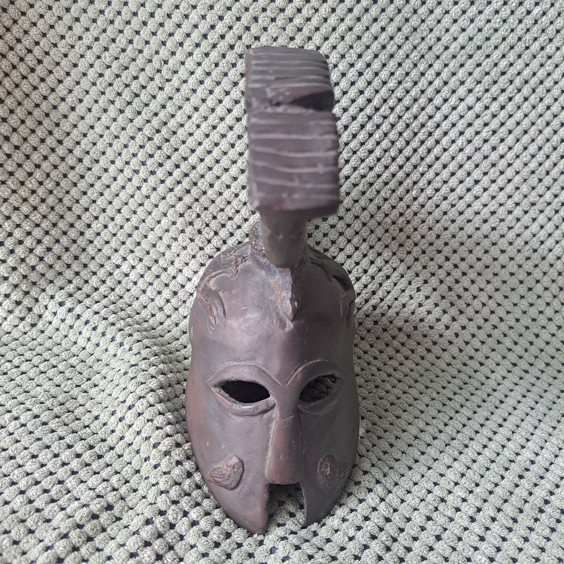 Bronzen Miniatuur Grieks-Myceens Helmmodel – Decoratief Object