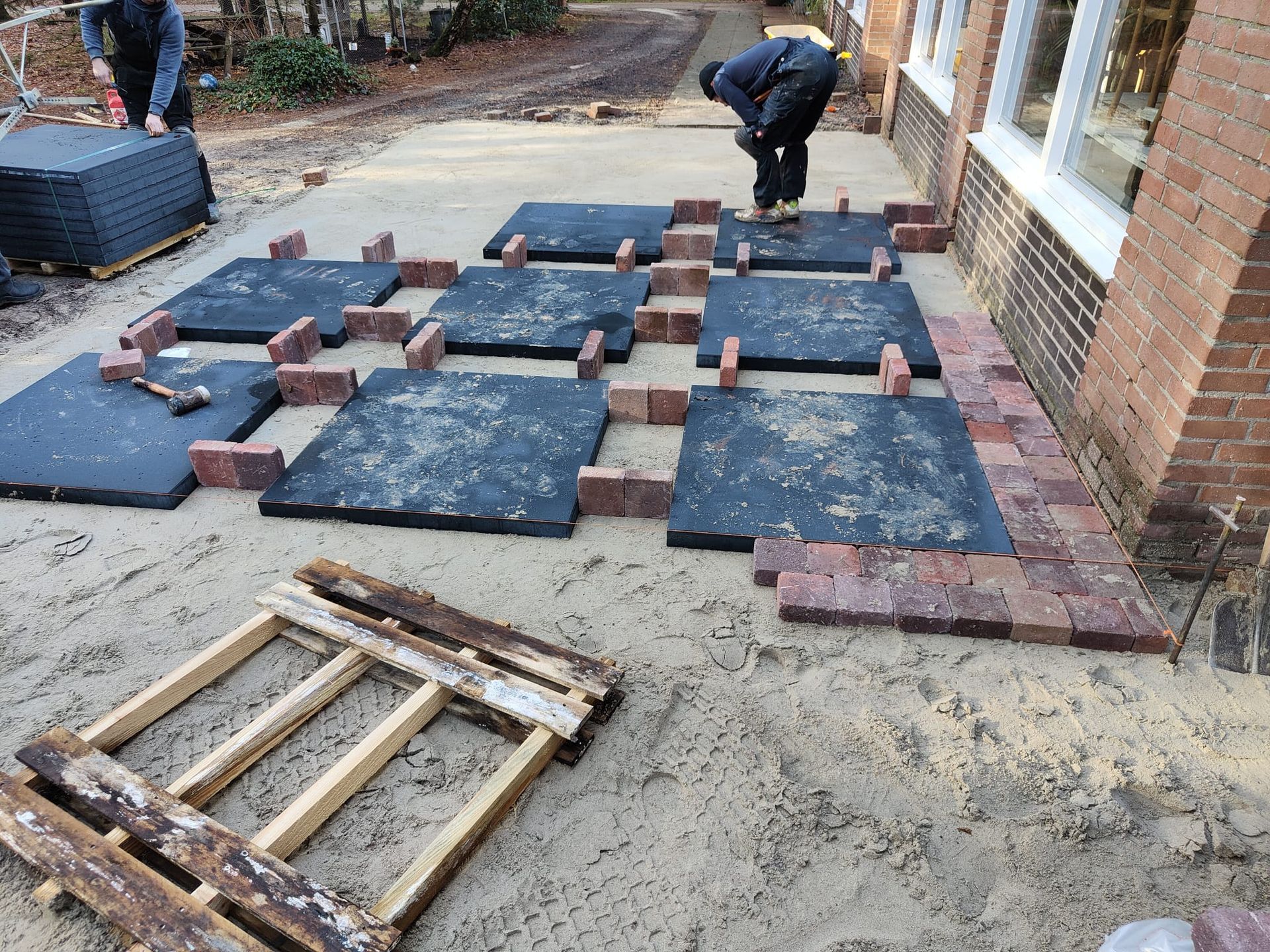 Aanleg terras Camping Distelloo Helvoirt