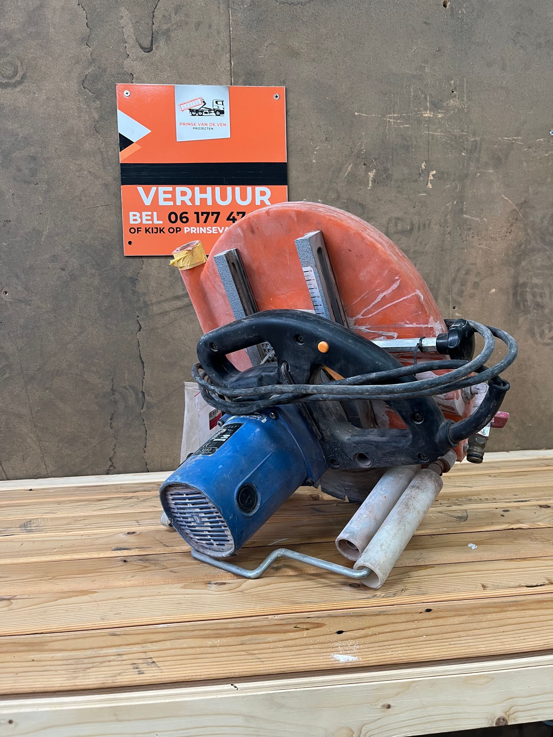 2m3 afvalcontainer Afvalcontainer portaalcontainer 2m3 Rosmalen