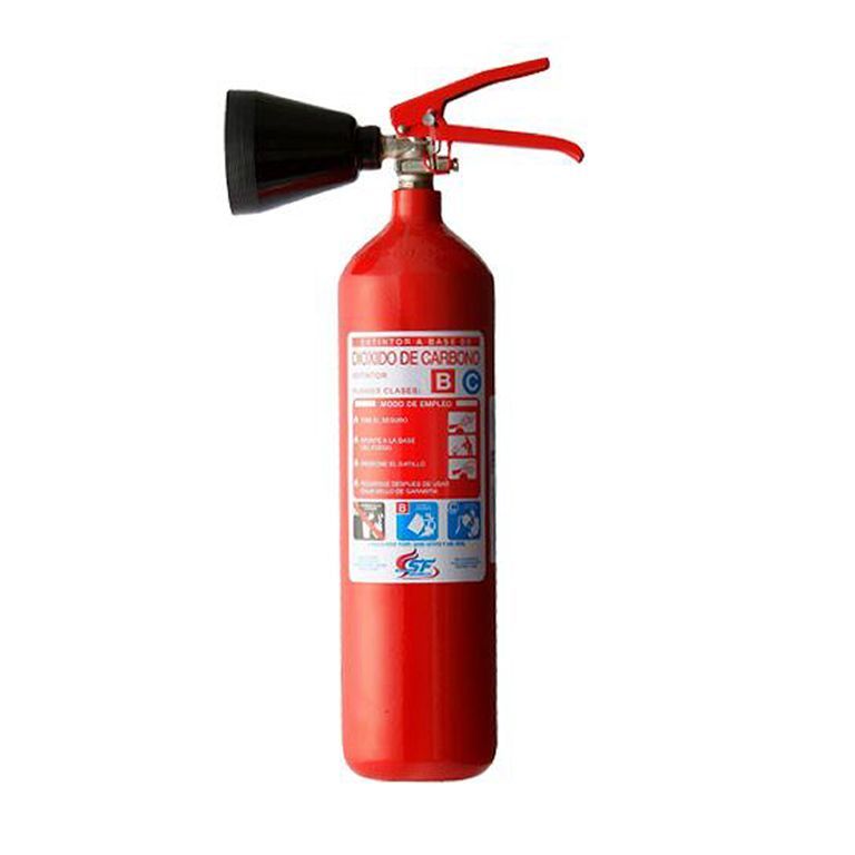 Extintor de dióxido de carbono rojo con boquilla negra.