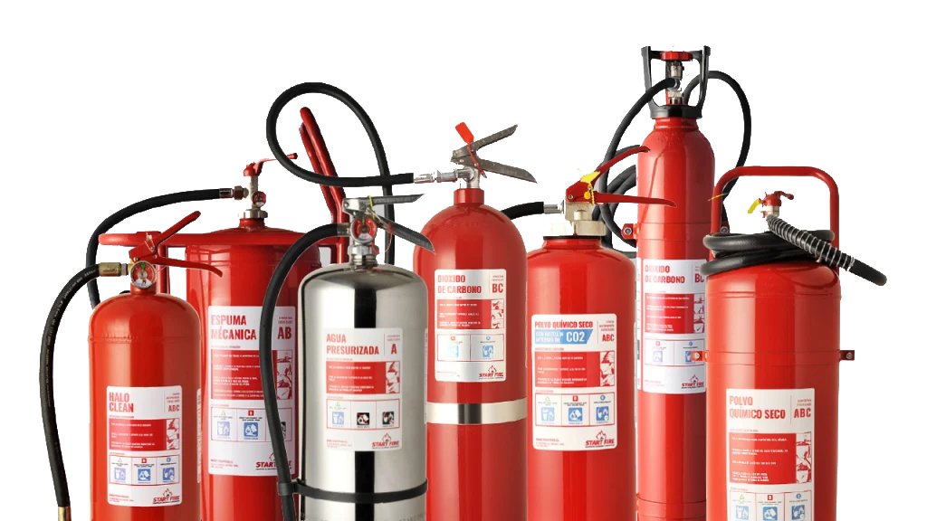 Dos extintores de espuma de color rojo, con ruedas.