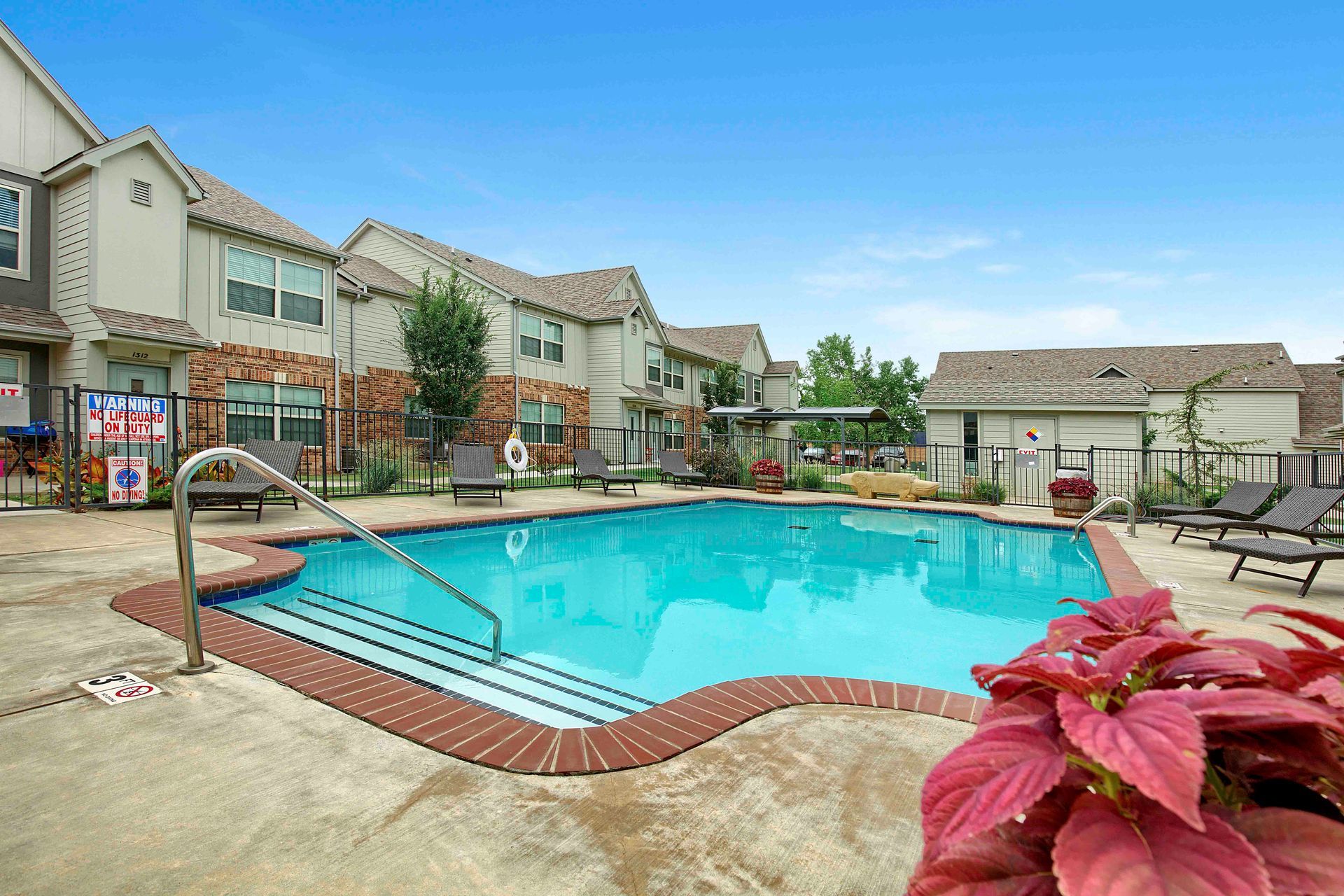 Explore Luxury Amenities at Legacy Trail Apartments in Norman, OK