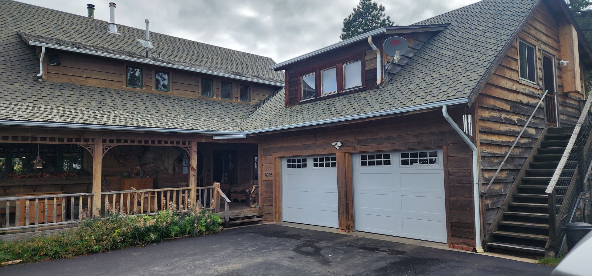  8x7 Garage door replacements, Doorlink 3680 long recessed design. Installed by Aeonic Garage Doors in Evergreen Colorado