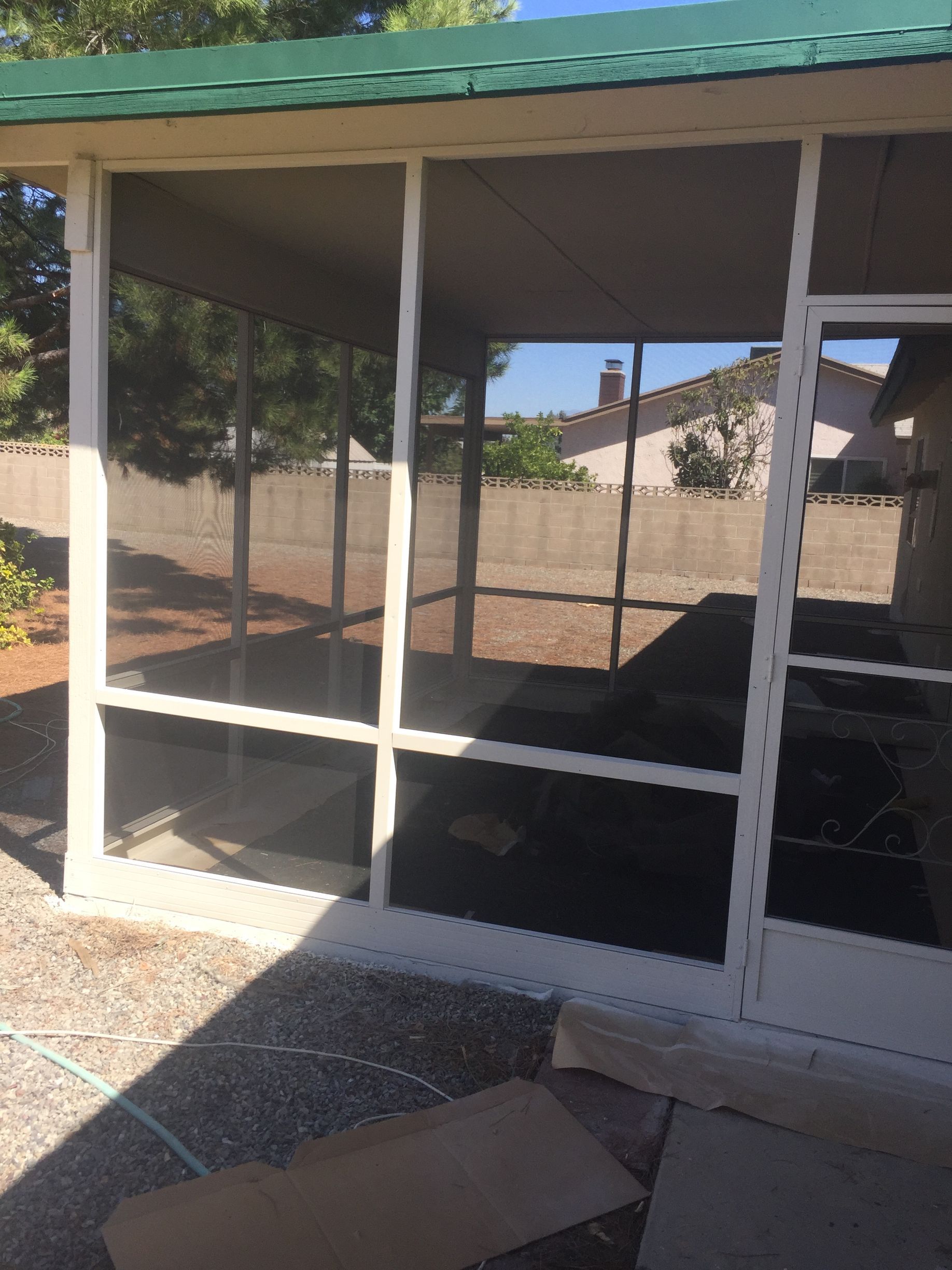 Installed by Mobile Screen Repair, a fully screened-in patio in Riverside, CA.