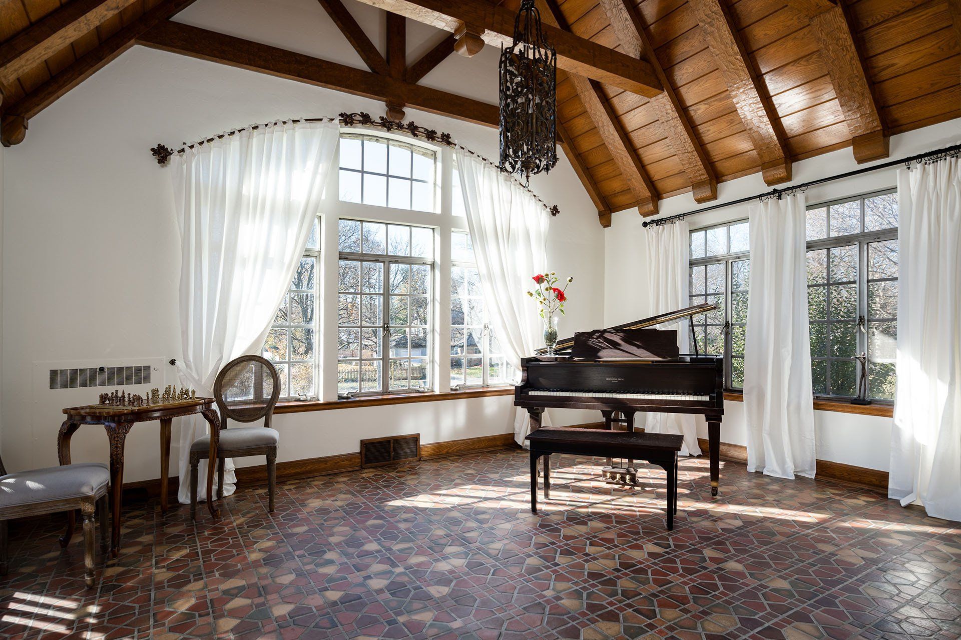 Lion House interior 7