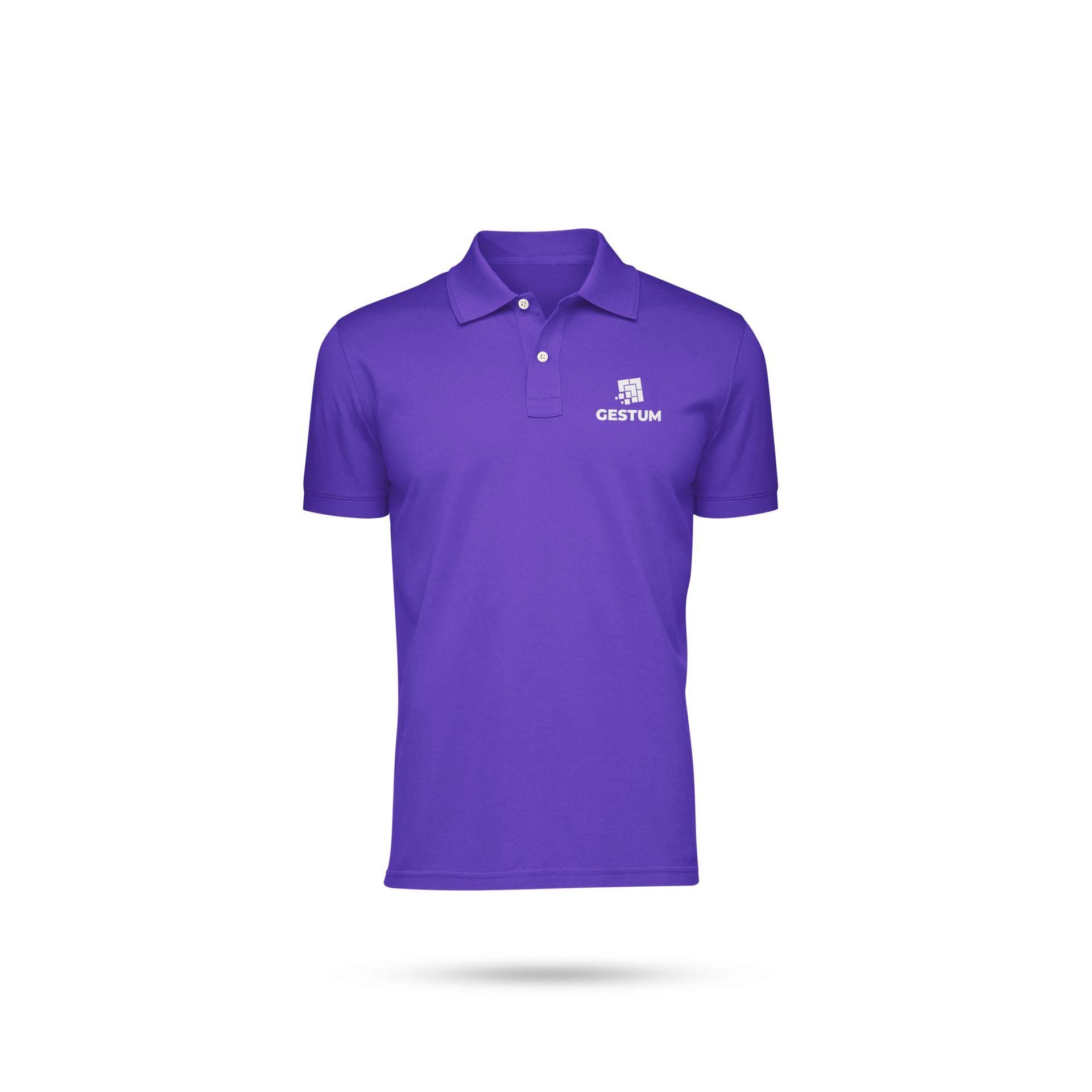 Un polo morado con un logo blanco en la parte delantera sobre un fondo blanco.