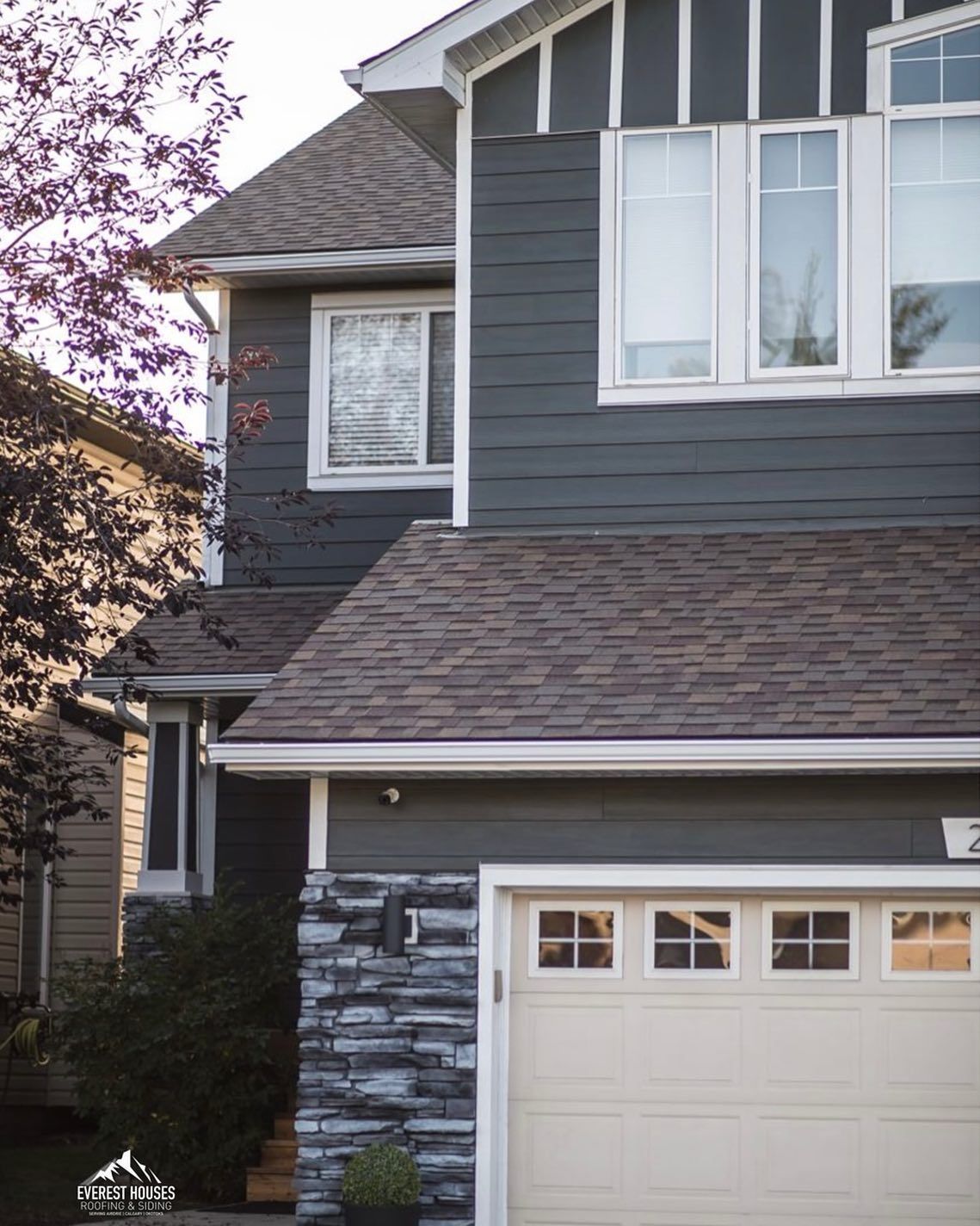 Roof — Calgary, AB — Everest Houses Roofing & Siding 