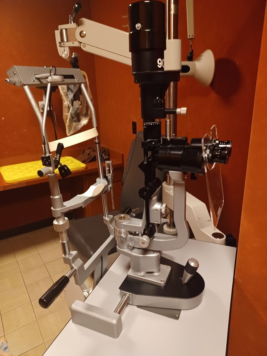 Reconditioned Ophthalmic Equipment