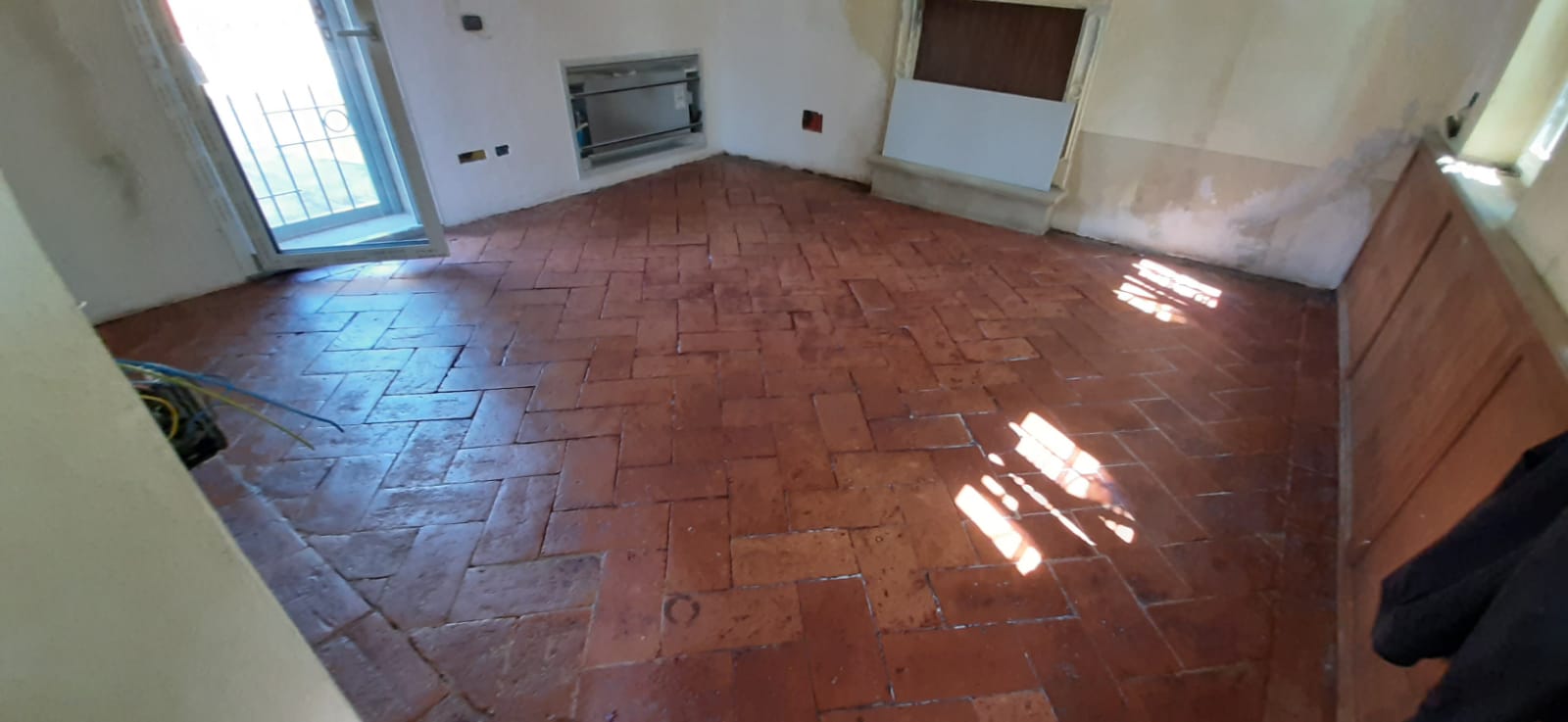 pulizia pavimento in cotto antico