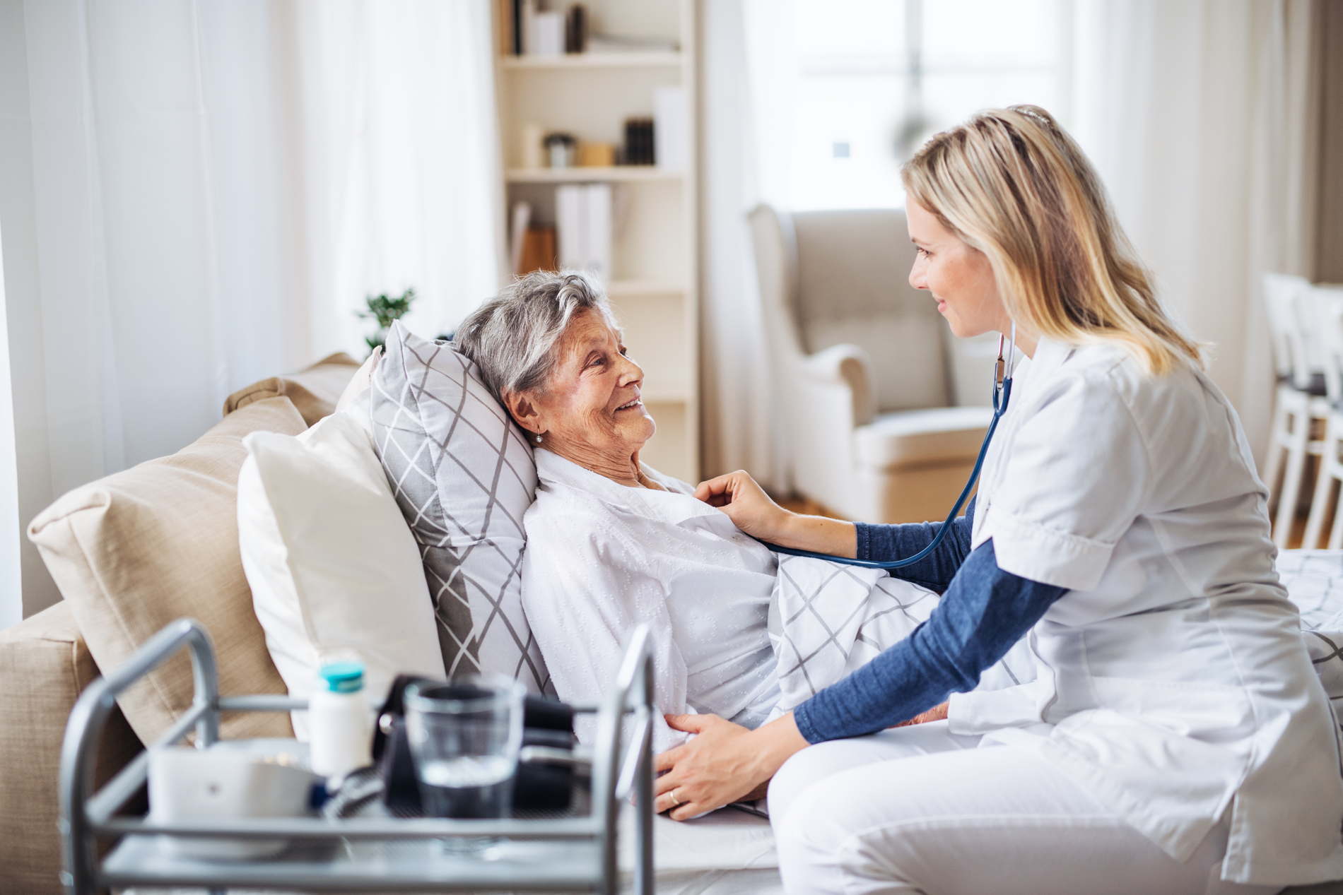 Seniorenbetreuung - was übernimmt die Pflegekasse?