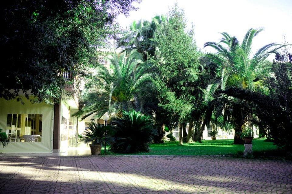 Giardino della struttura di accoglienza per anziani
