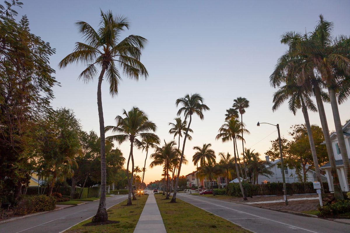 How Dual-Zone AC Systems Improve Comfort and Energy Efficiency in Large Homes