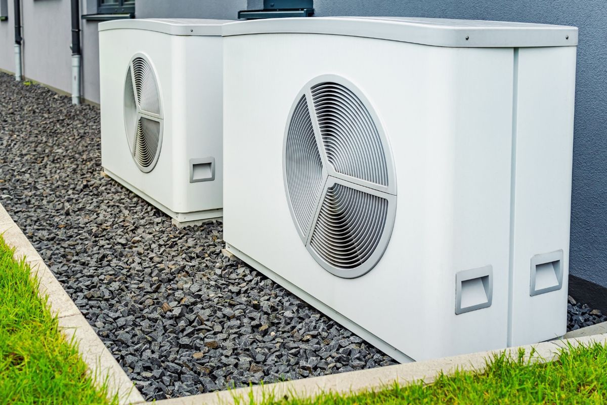 Heat Pumps vs. Traditional AC: Which Saves More in Florida