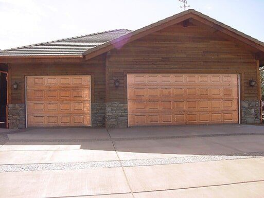 Traditional Garage Doors - Garage Doors in Glendale, AZ