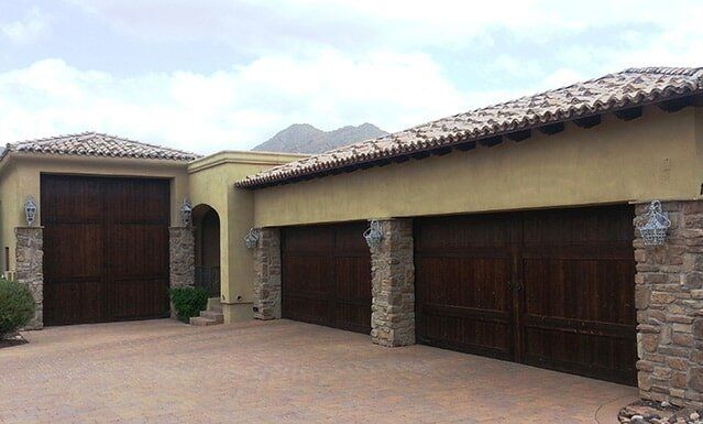 Sectional Garage Doors - Garage Doors in Glendale, AZ