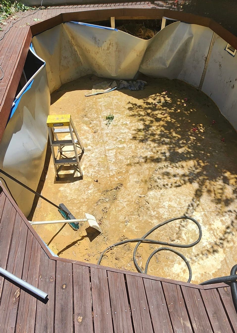 Construction of a Pool — Pool Installation in Macquarie Fields, NSW