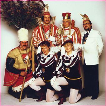 1983 - Prinz Hans V. (Schütz) Bauer Rudi (Kristen) Jungfrau Petra (Klahr)